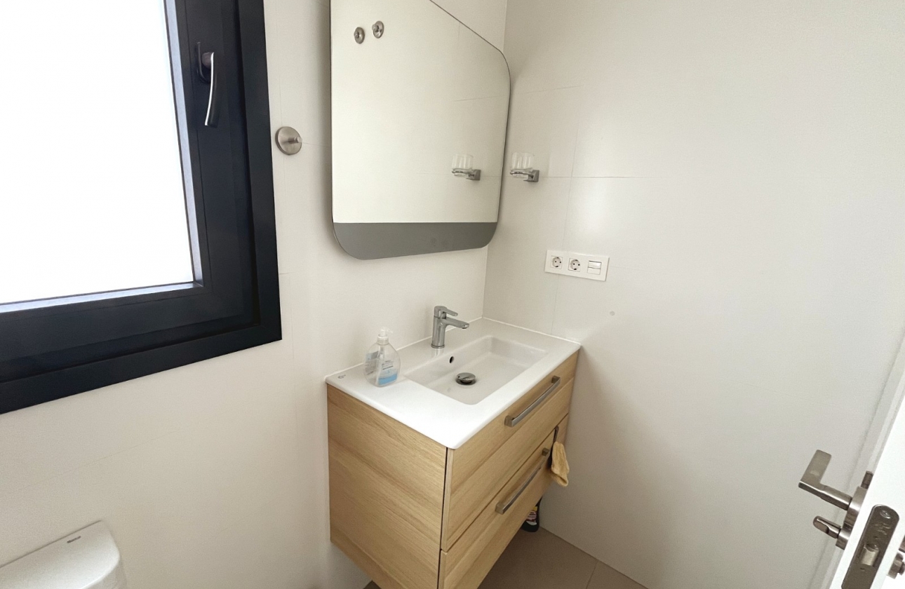 Resale - Villa - Ciudad Quesada - Pueblo Bravo
