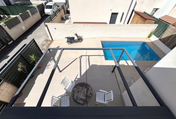 Resale - Villa - Ciudad Quesada - Pueblo Bravo