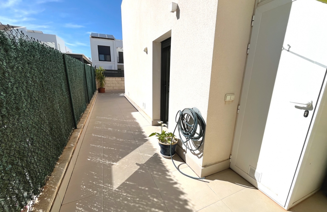 Resale - Villa - Ciudad Quesada - Pueblo Bravo