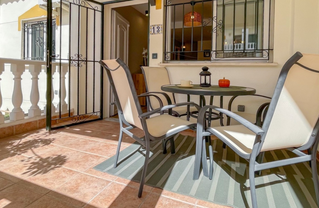 Resale - House - Orihuela Costa - Los Altos *