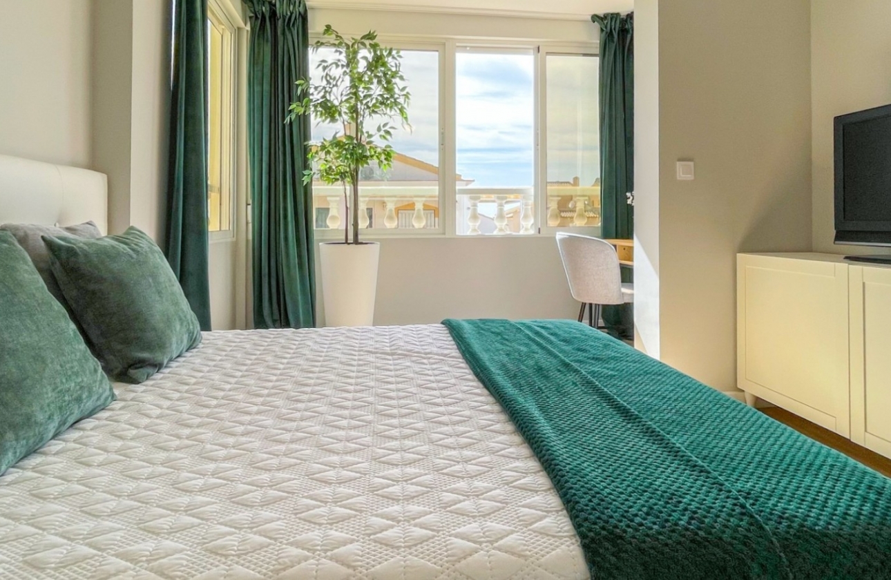 Resale - House - Orihuela Costa - Los Altos *
