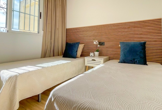 Resale - House - Orihuela Costa - Los Altos *