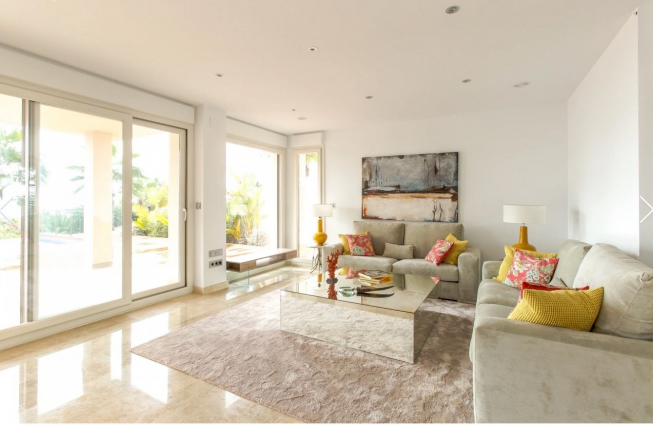 Resale - Villa - Moraira