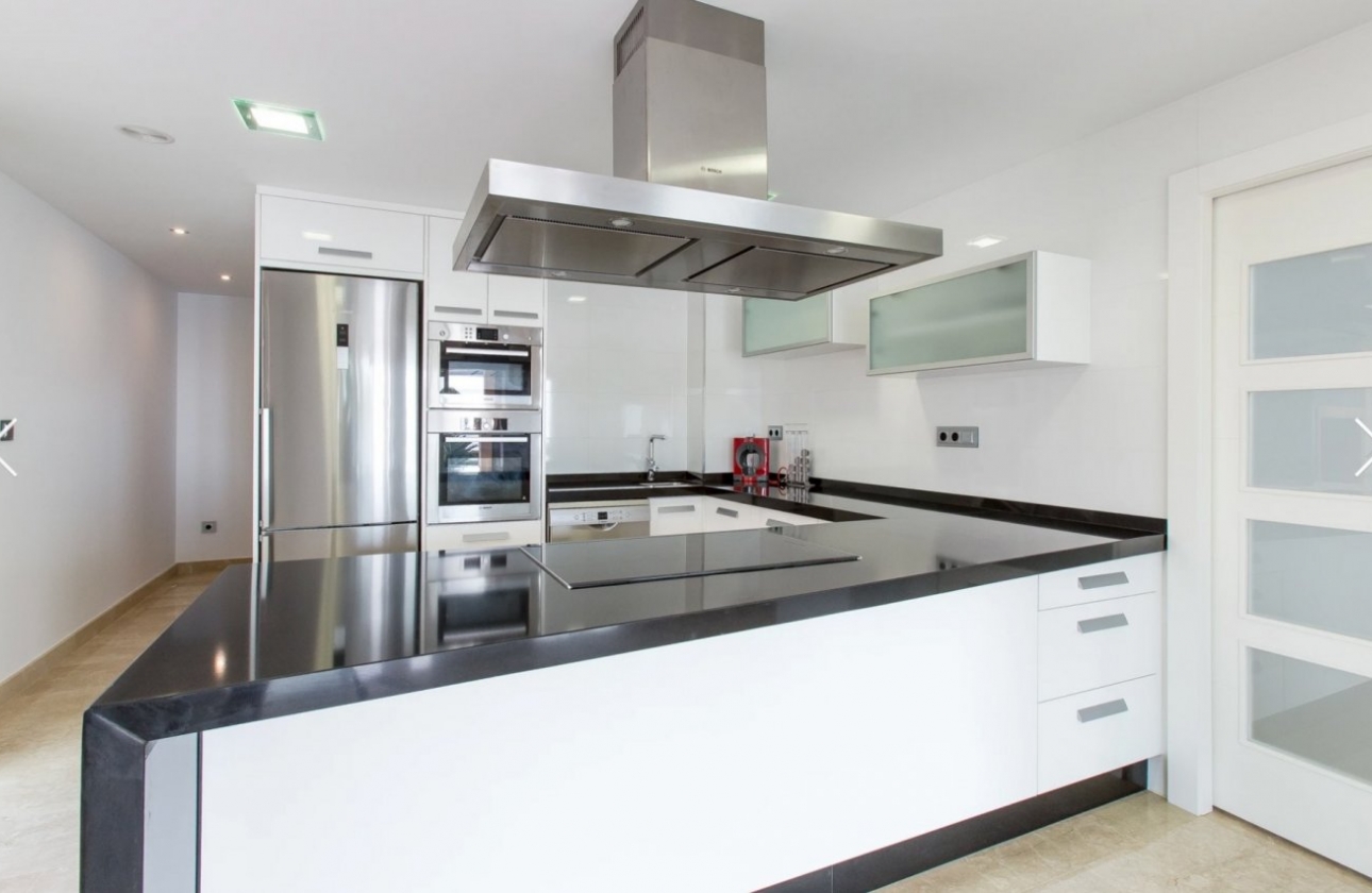 Resale - Villa - Moraira