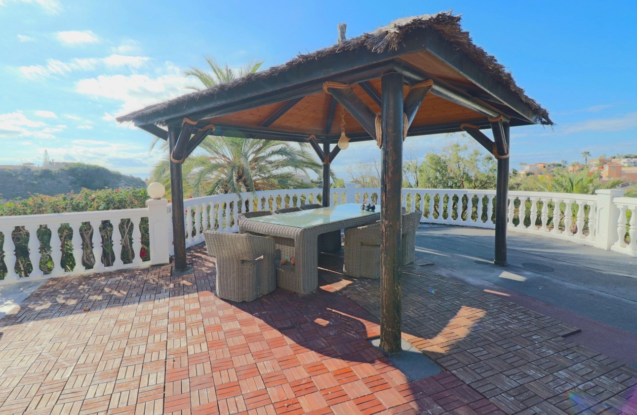 Resale - Villa - El Campello - Coveta Fuma