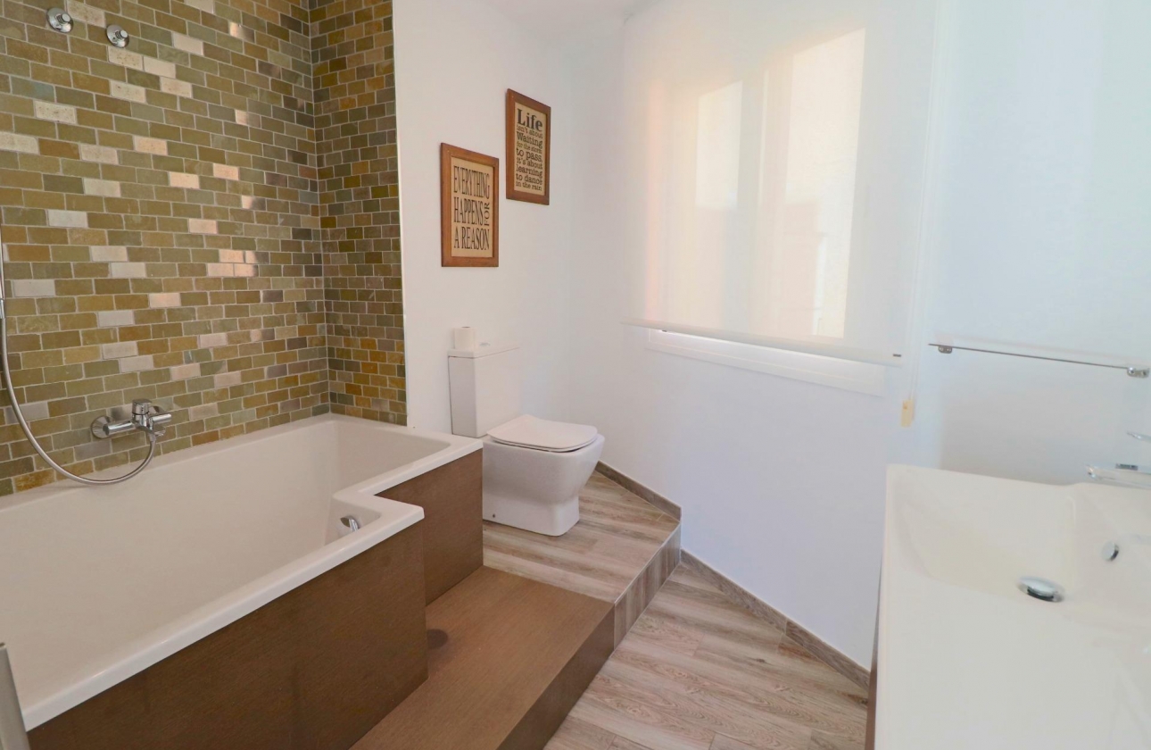 Resale - Villa - El Campello - Coveta Fuma