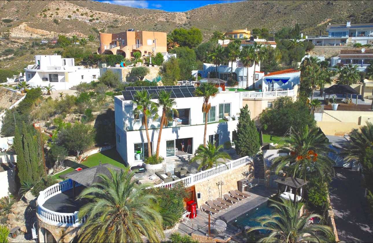 Resale - Villa - El Campello - Coveta Fuma