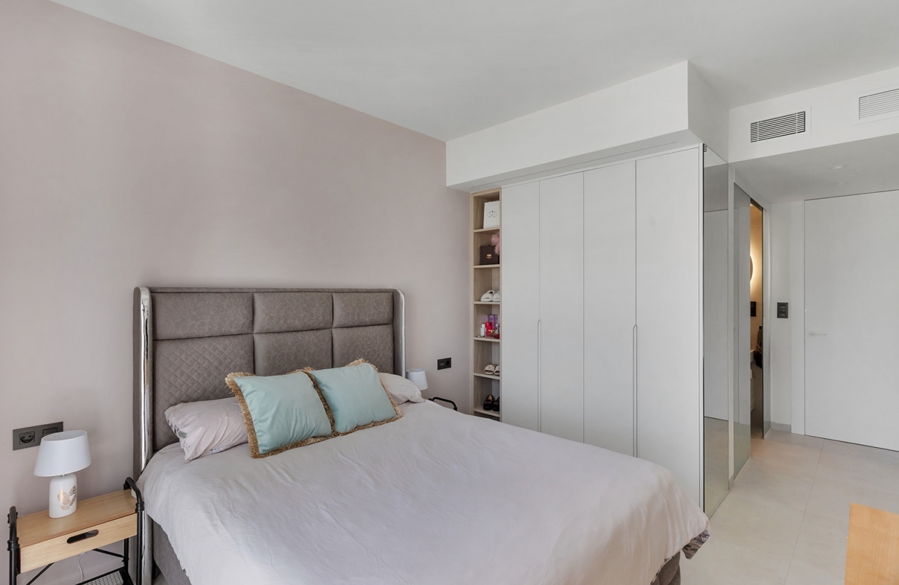Resale - Ground floor apartment - Guardamar del Segura - El Raso