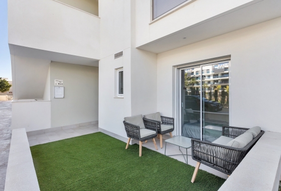 Resale - Ground floor apartment - Guardamar del Segura - El Raso