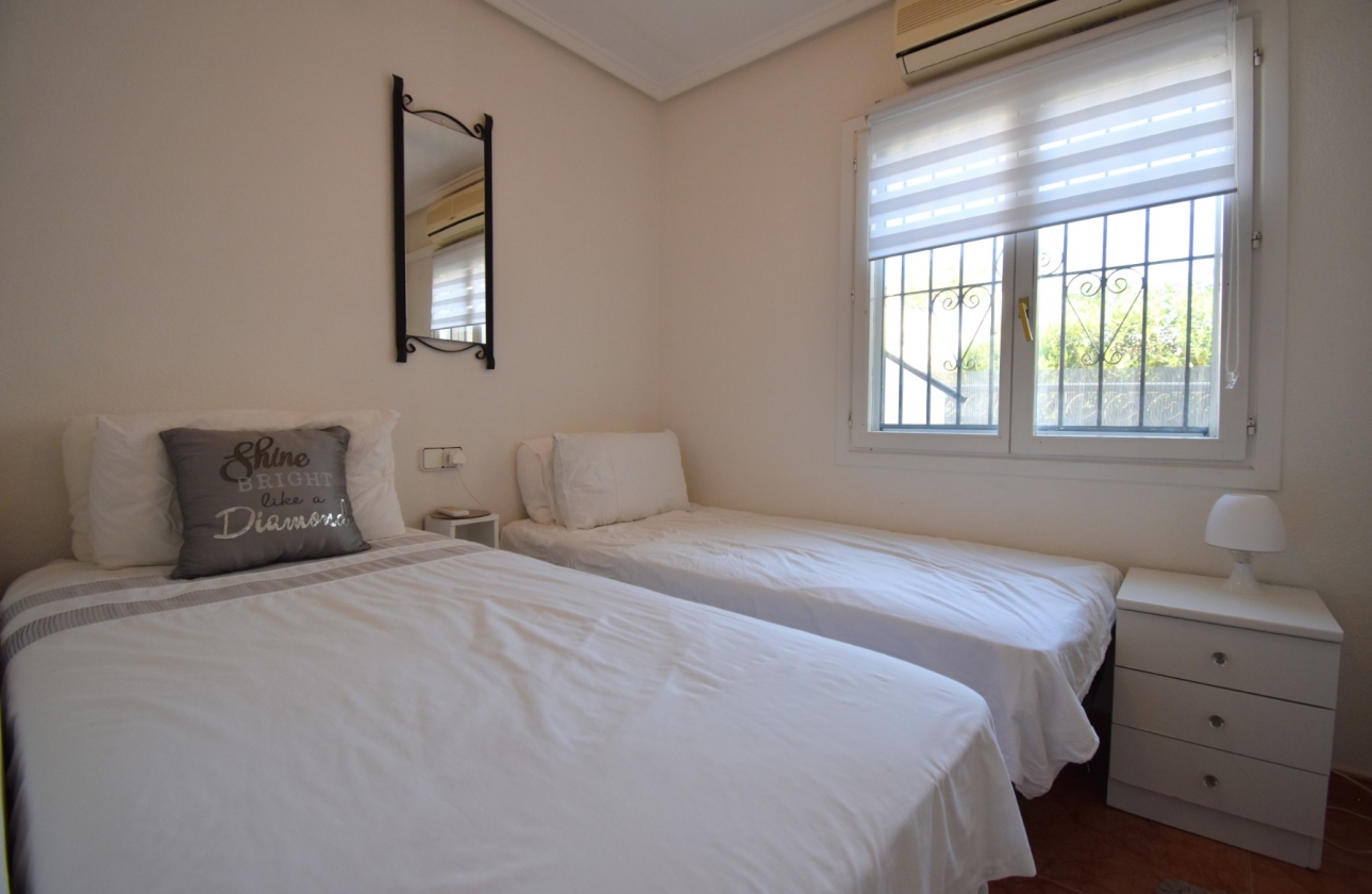 Revente - Villa - Orihuela Costa - Playa Flamenca