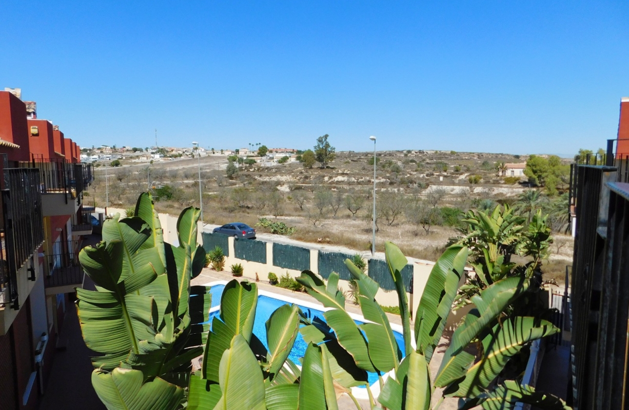 Resale - Apartment / flat - Torremendo