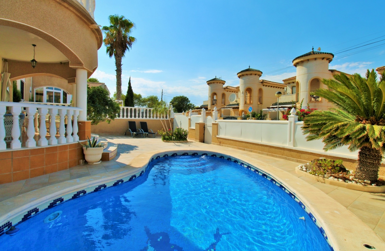 Revente - Villa - Villamartin