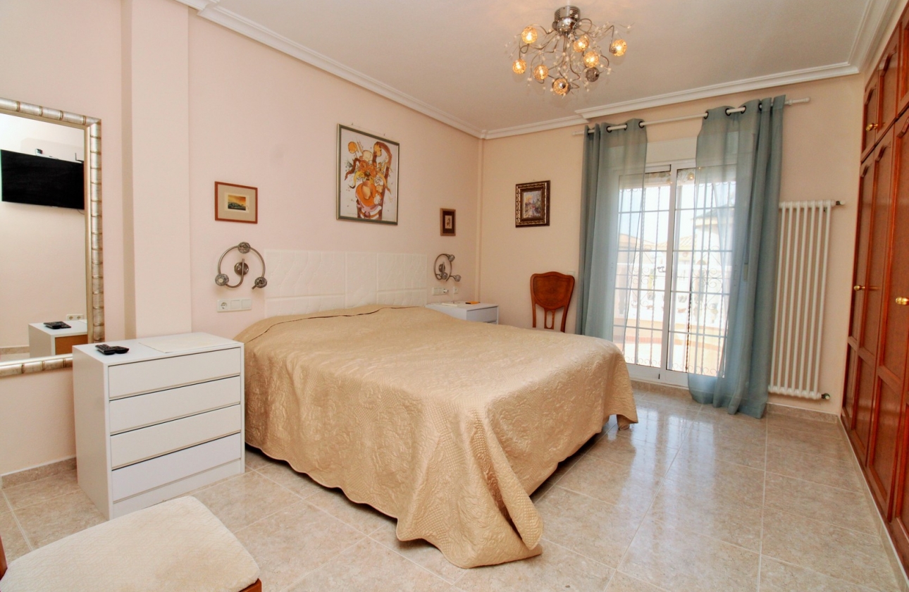 Revente - Villa - Villamartin