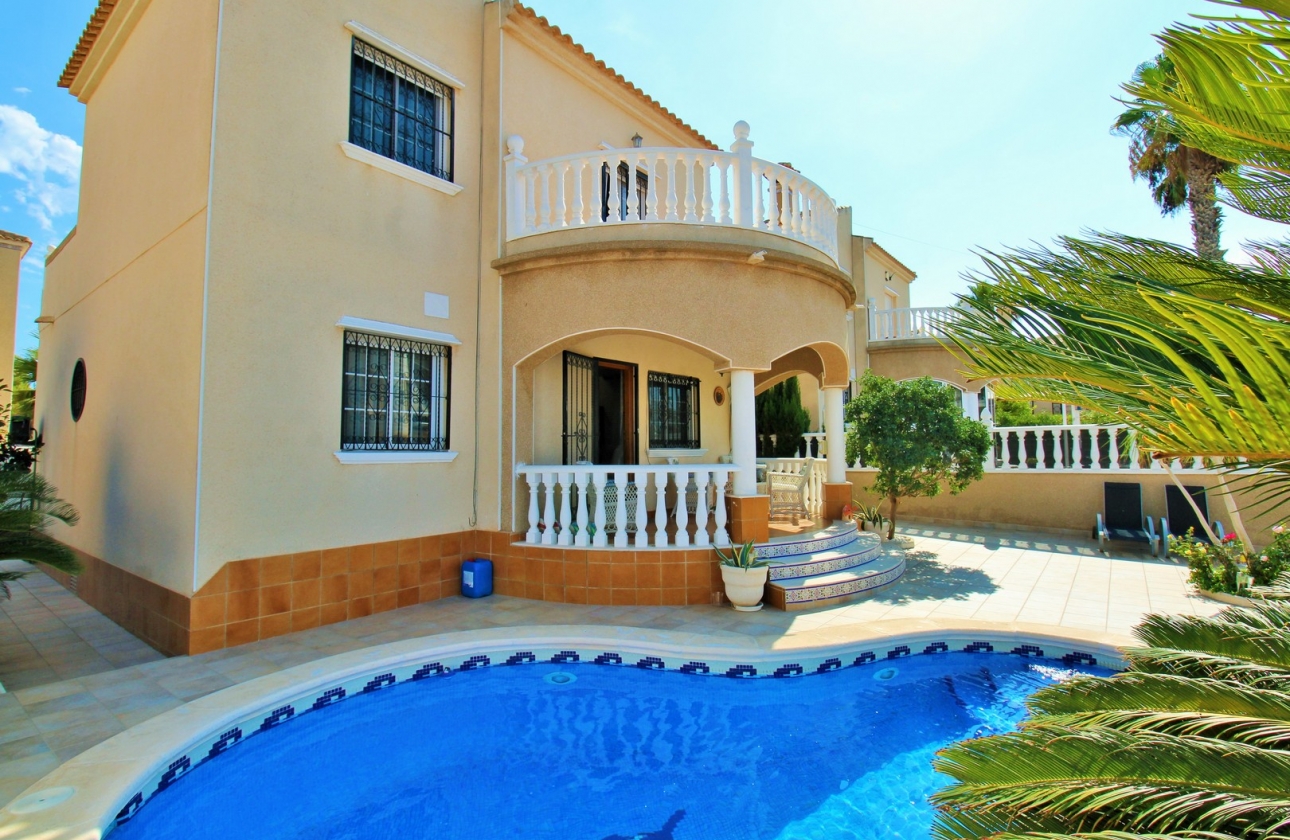 Revente - Villa - Villamartin