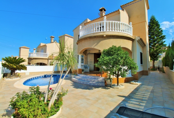 Revente - Villa - Villamartin