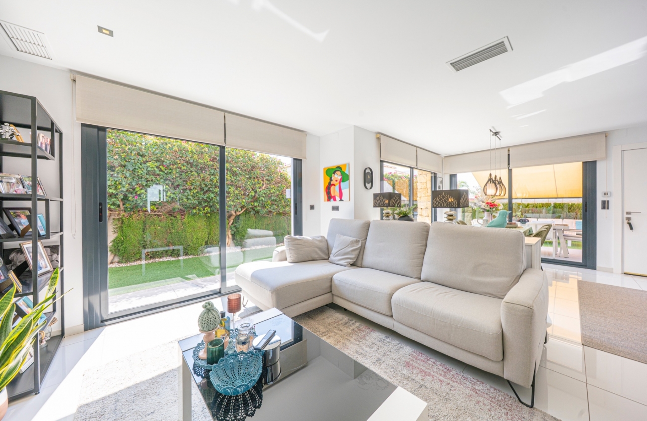Reventa - Villa - Ciudad Quesada - Lo Pepin