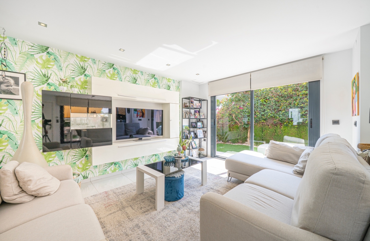 Reventa - Villa - Ciudad Quesada - Lo Pepin