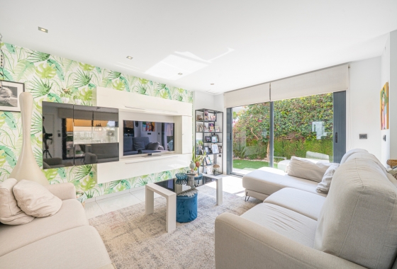Reventa - Villa - Ciudad Quesada - Lo Pepin