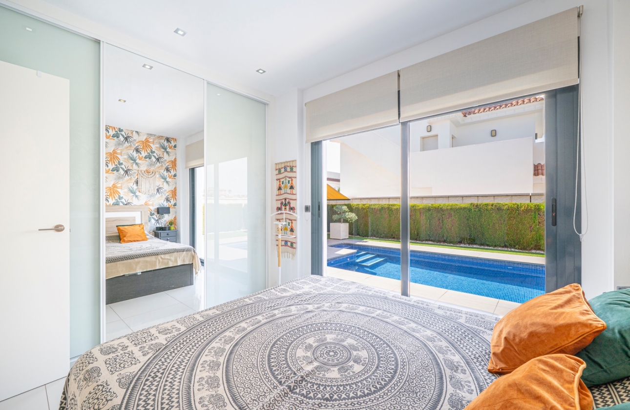 Reventa - Villa - Ciudad Quesada - Lo Pepin