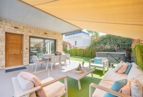 Reventa - Villa - Ciudad Quesada - Lo Pepin