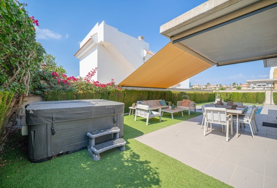 Reventa - Villa - Ciudad Quesada - Lo Pepin