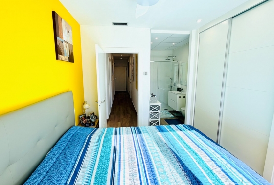 Reventa - Villa - Los Montesinos - La Herada