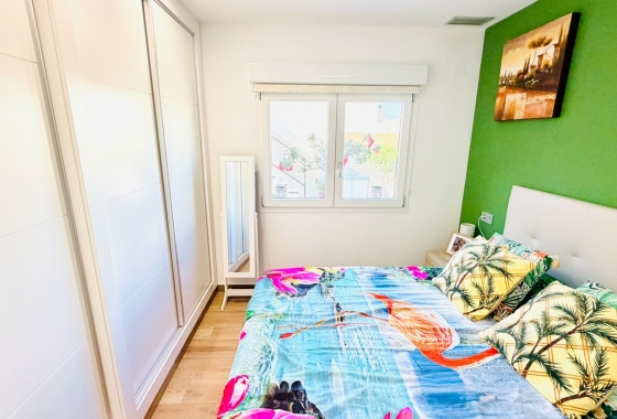 Reventa - Villa - Los Montesinos - La Herada