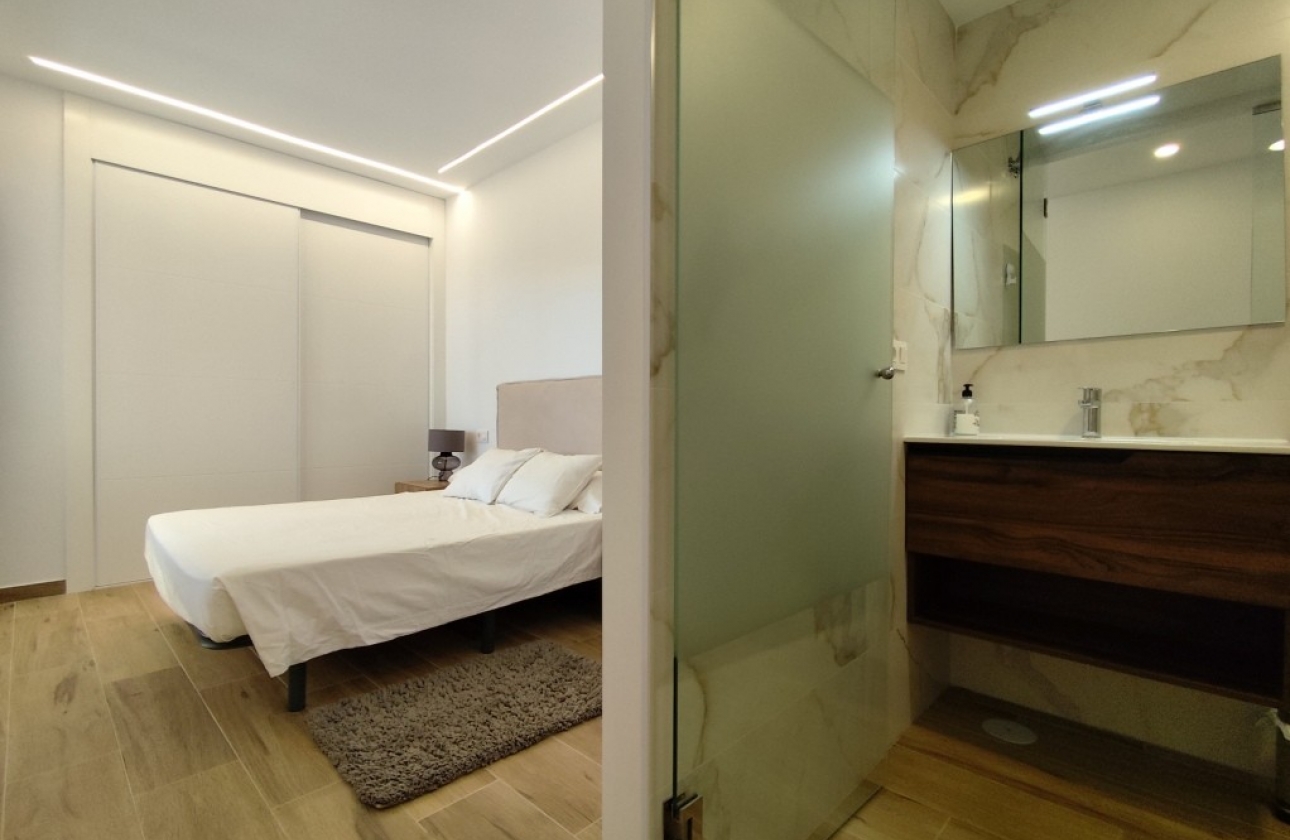 Resale - Apartment / flat - Villamartin