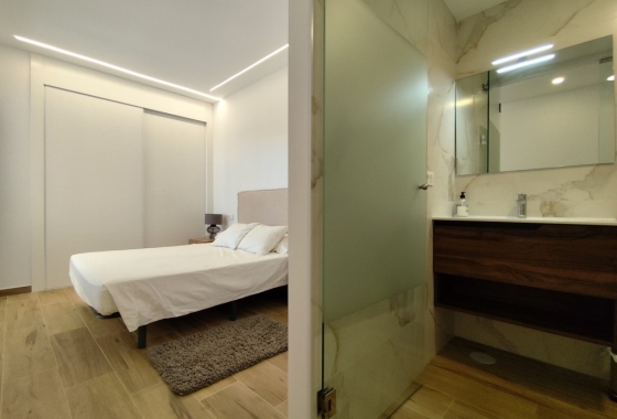 Resale - Apartment / flat - Villamartin