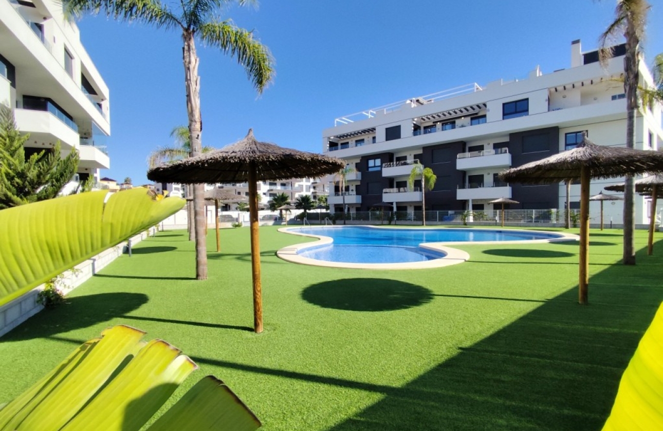 Resale - Apartment / flat - Villamartin
