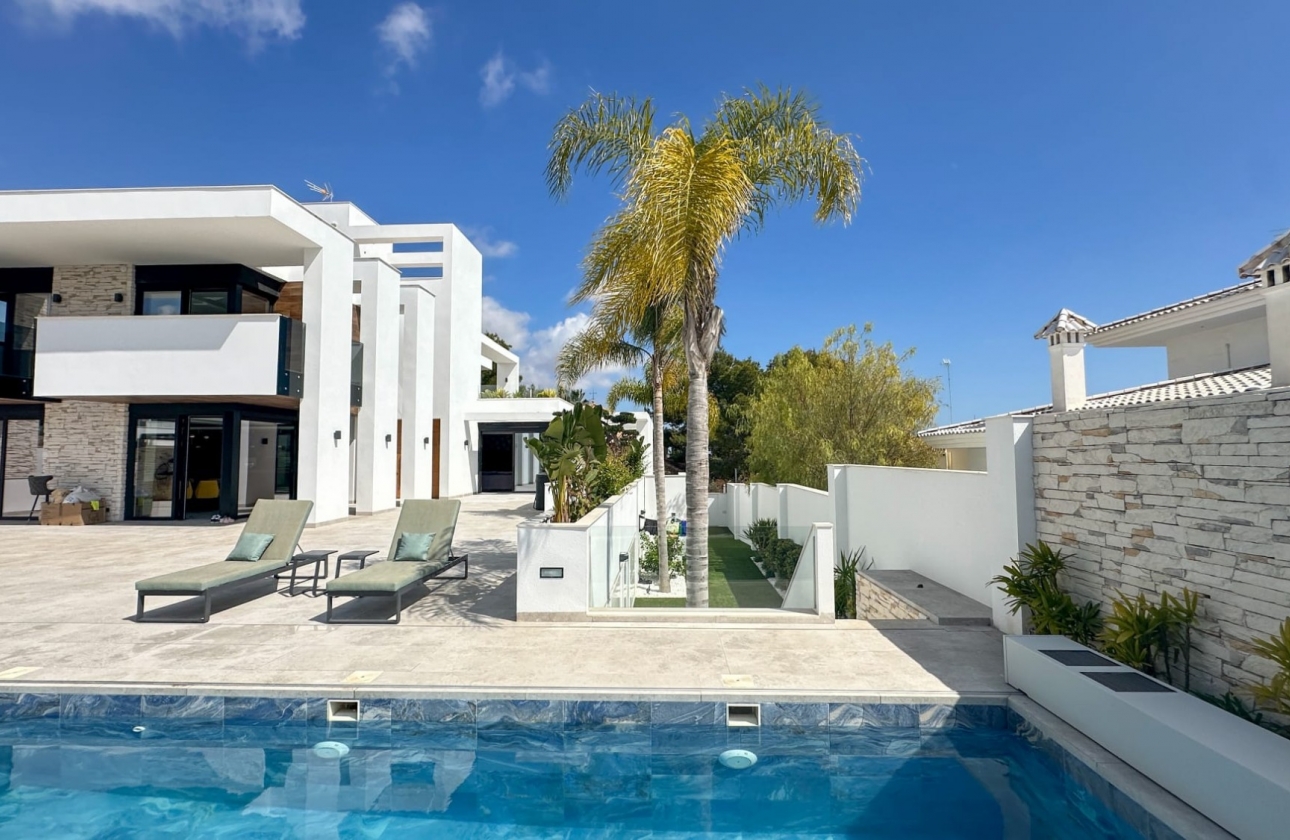 Revente - Villa - Orihuela Costa - Villamartín