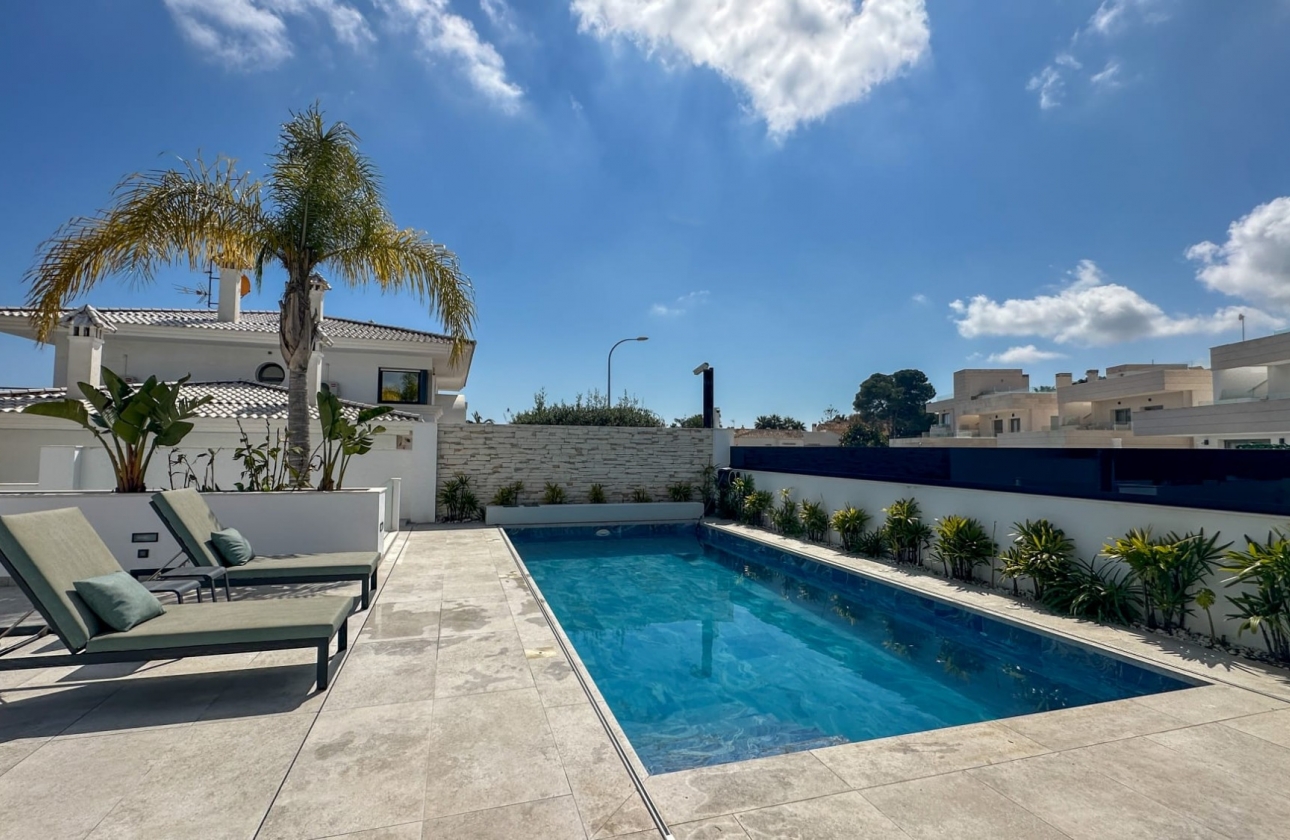 Revente - Villa - Orihuela Costa - Villamartín