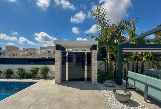 Revente - Villa - Orihuela Costa - Villamartín