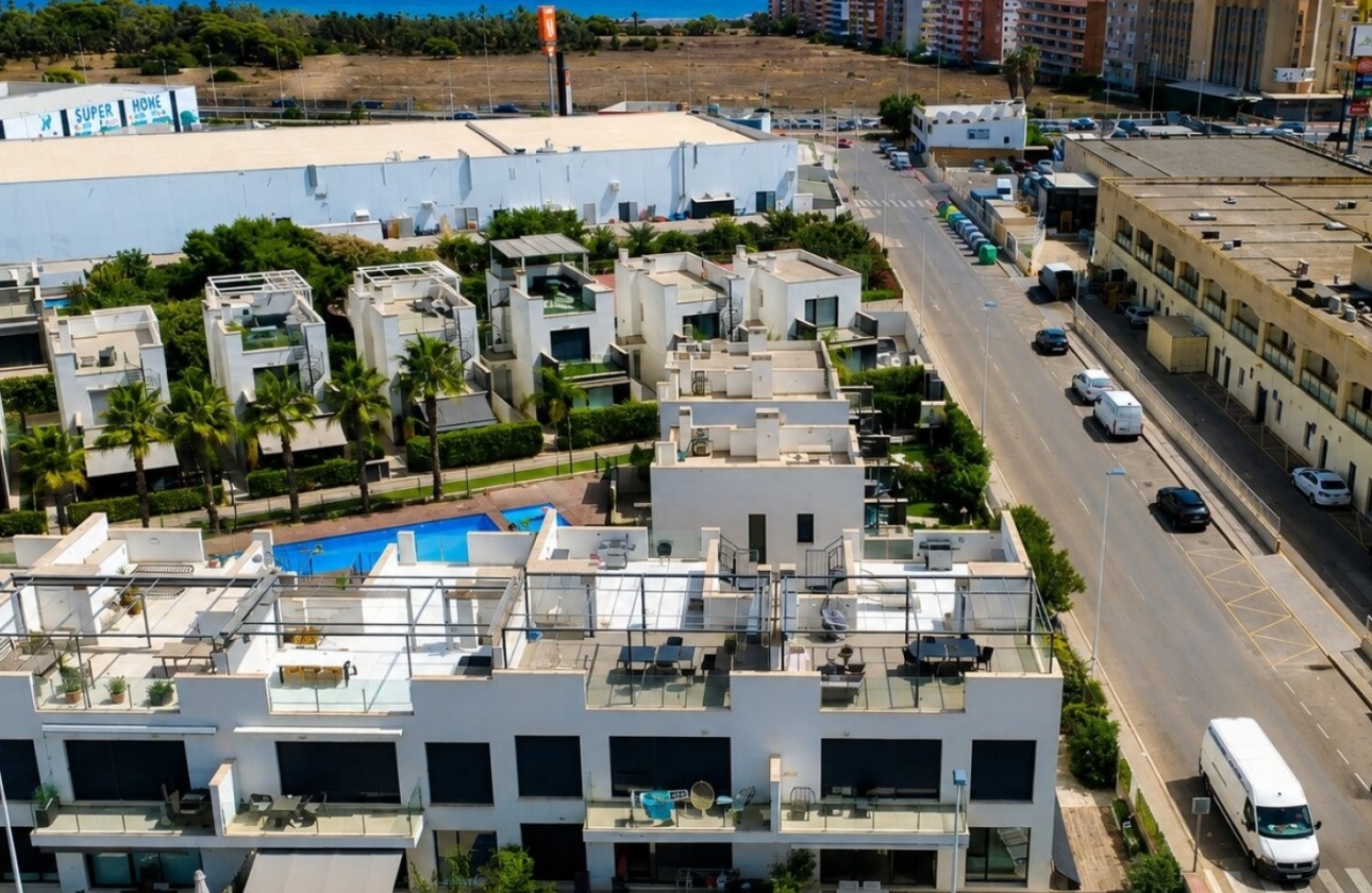 Reventa - Apartamento / piso - Orihuela Costa - Punta Prima
