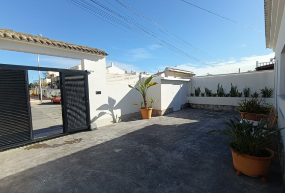 Revente - Villa - Torrevieja - El Chaparral
