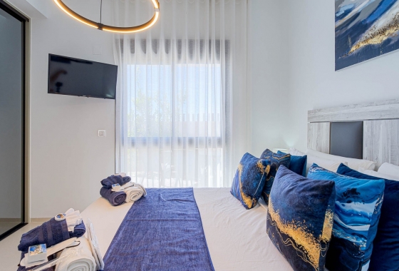 Reventa - Villa - Ciudad Quesada - Doña Pepa