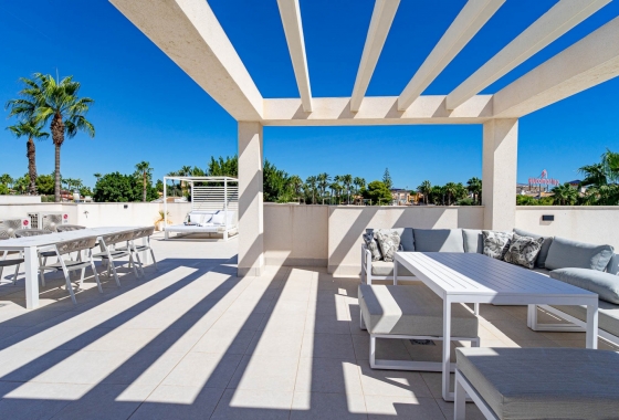 Reventa - Villa - Ciudad Quesada - Doña Pepa