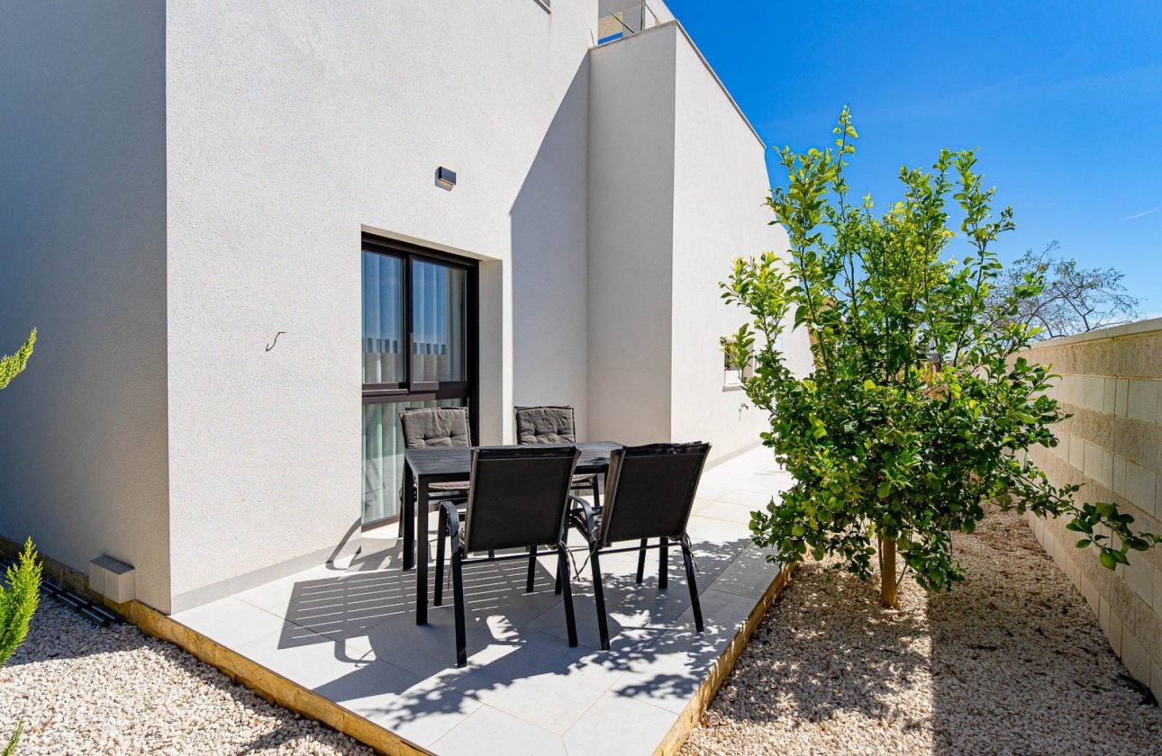 Reventa - Villa - Ciudad Quesada - Doña Pepa