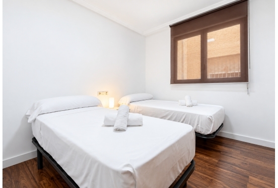 Herverkoop - Appartement / flat - Torrevieja - Playa del Cura