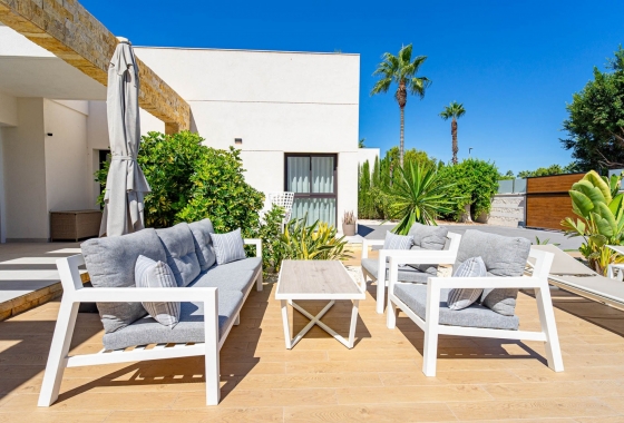Reventa - Villa - Ciudad Quesada - Doña Pepa
