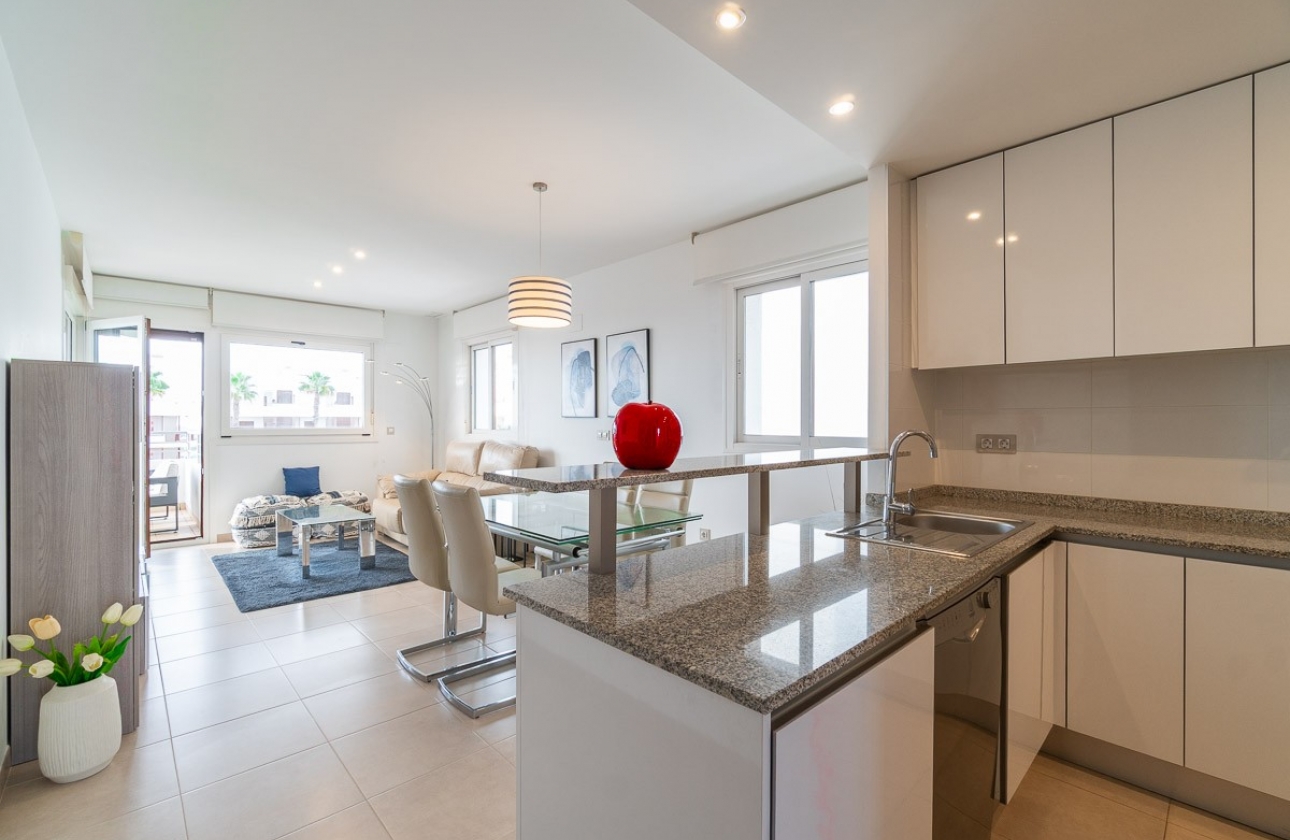 Resale - Apartment / flat - Orihuela Costa