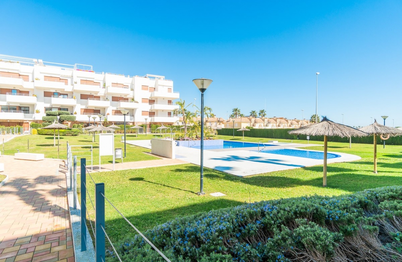 Resale - Apartment / flat - Orihuela Costa