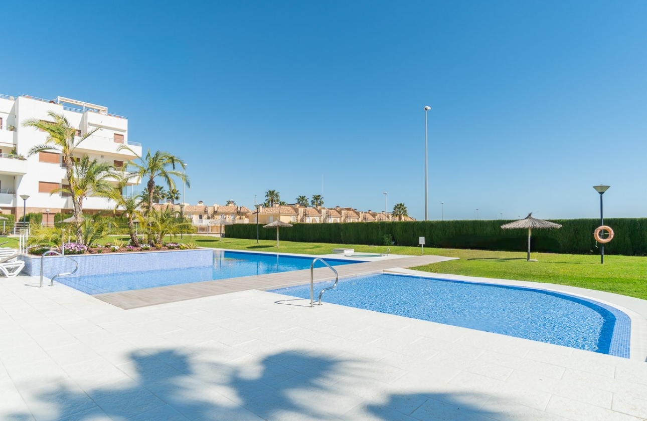 Resale - Apartment / flat - Orihuela Costa