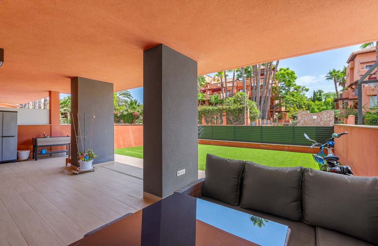 Herverkoop - Appartement / flat - Villamartin - Lomas del Golf