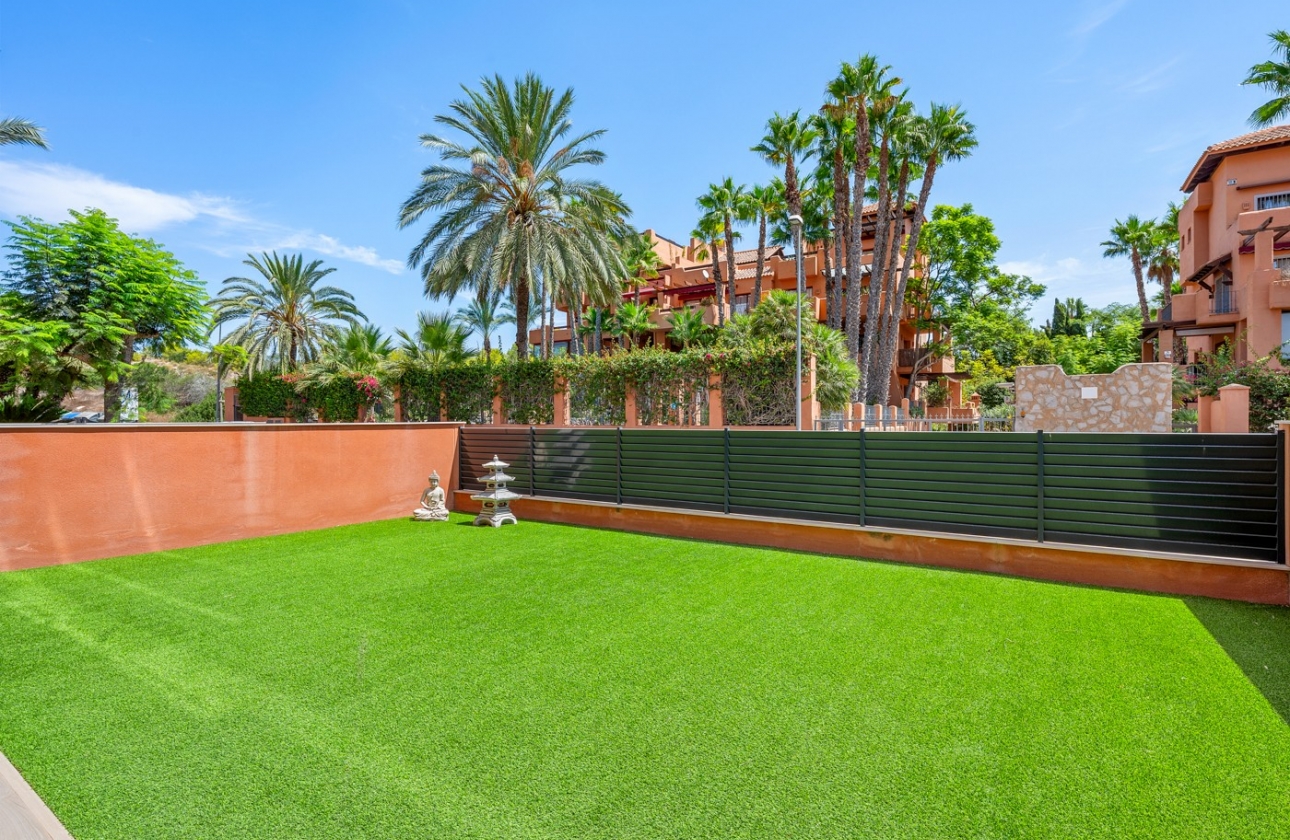 Herverkoop - Appartement / flat - Villamartin - Lomas del Golf