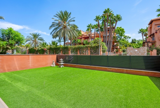Herverkoop - Appartement / flat - Villamartin - Lomas del Golf