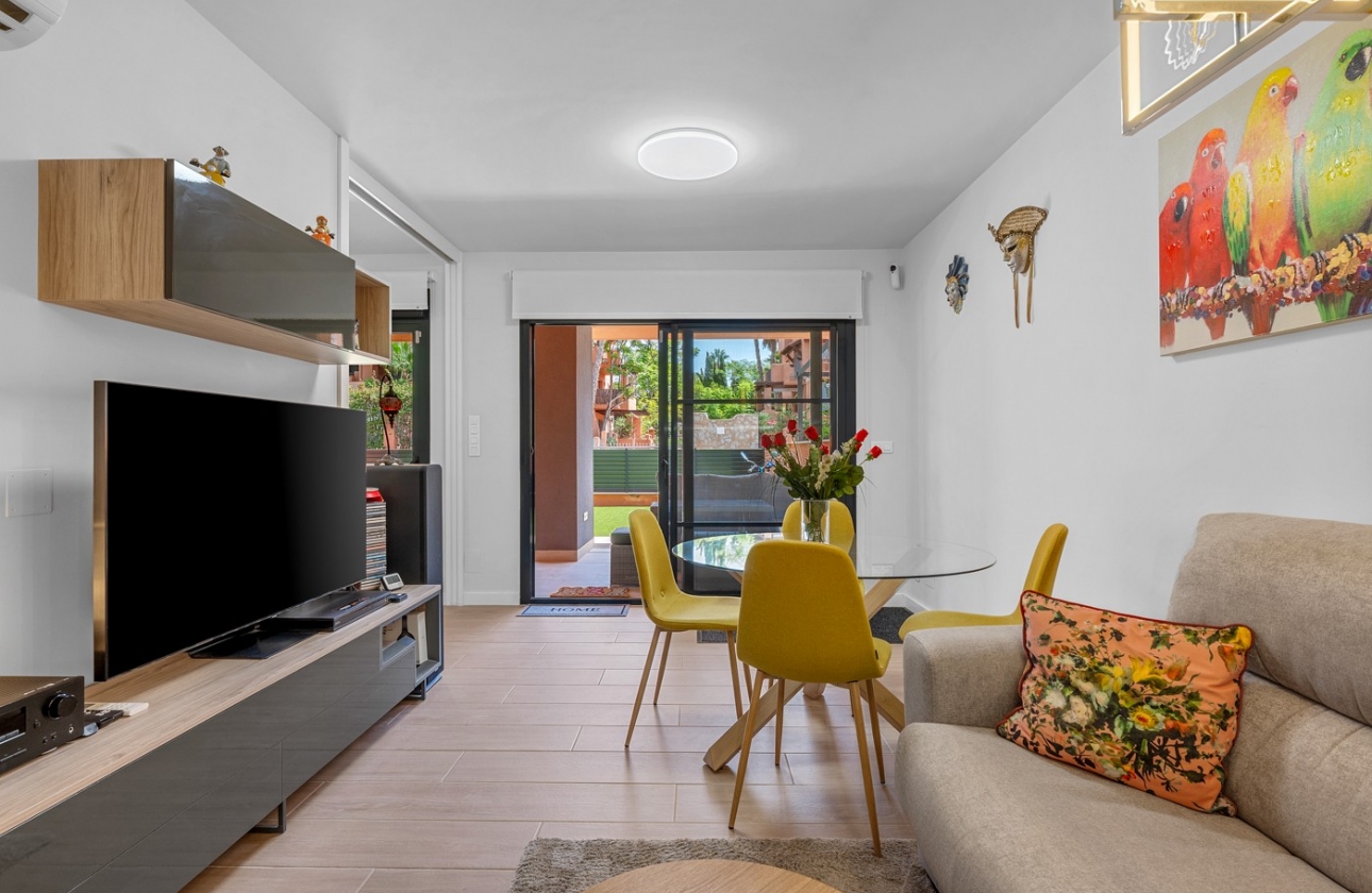 Herverkoop - Appartement / flat - Villamartin - Lomas del Golf