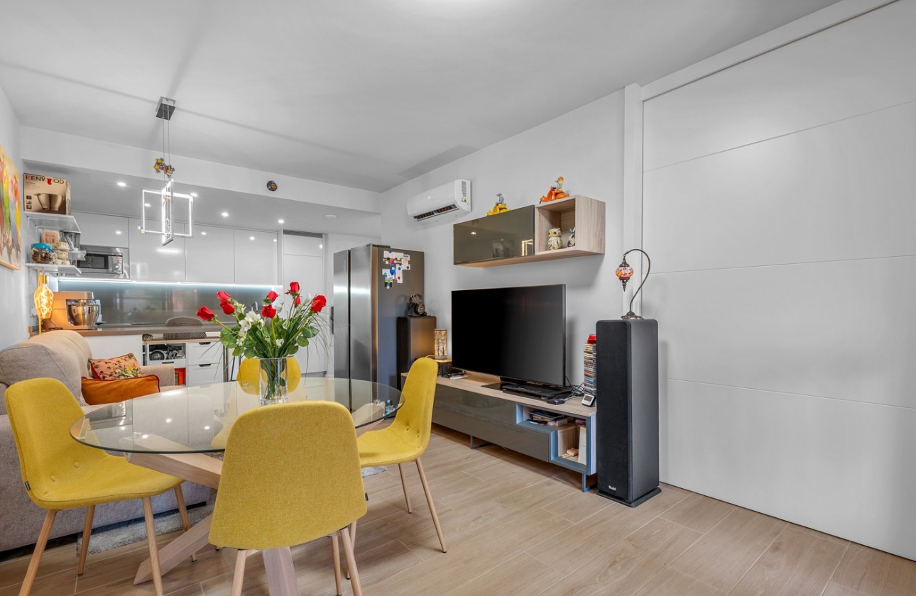 Herverkoop - Appartement / flat - Villamartin - Lomas del Golf