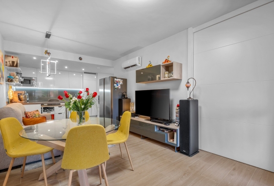 Herverkoop - Appartement / flat - Villamartin - Lomas del Golf