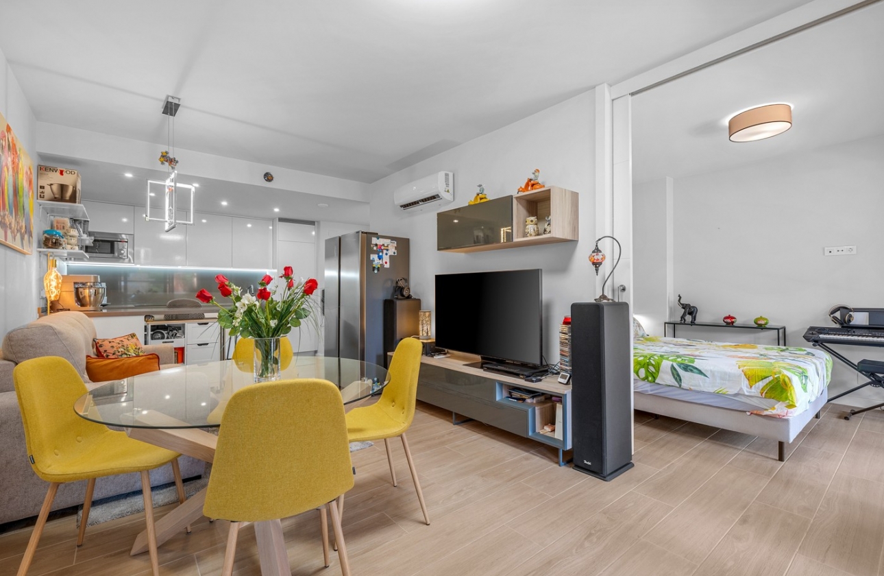 Herverkoop - Appartement / flat - Villamartin - Lomas del Golf